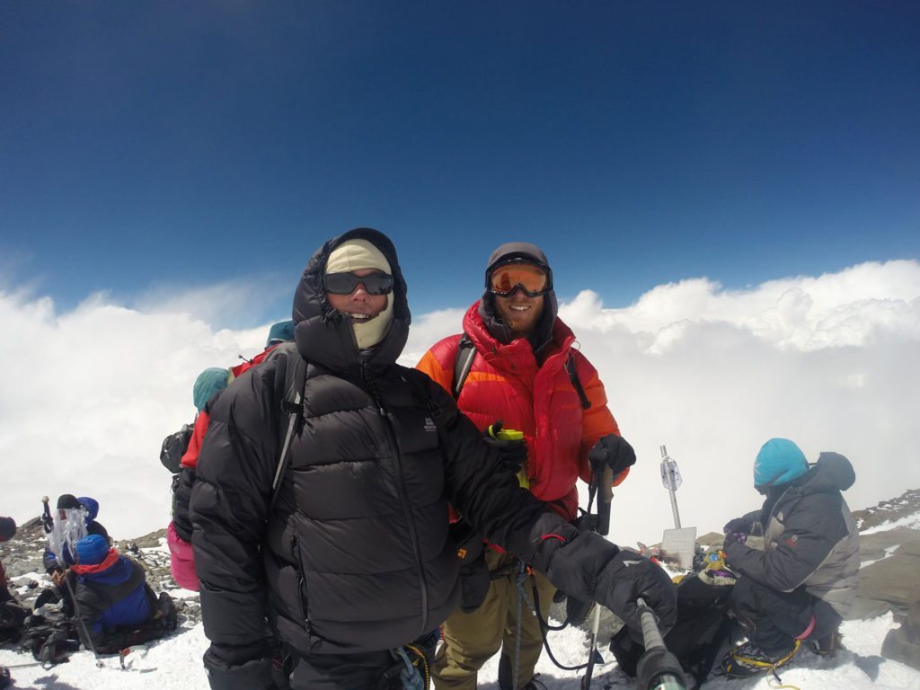 På toppen af Peak Communism, 7.495 m, i Tajikistan sidste sommer. Da vi nåede toppen blev vejret dårligt og vi måtte navigere ned i snevej med dårlig sigtbarhed. Bjerget blev klatret uden brug af fixreb og depoter over syv dage.