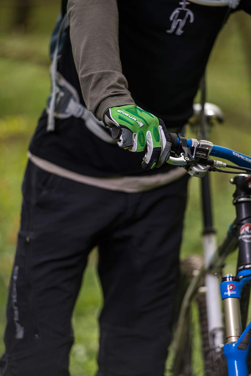 Gode råd til beklædning til mountainbike - Guide til det MTB tøj fra en af erfarene mountainbikere