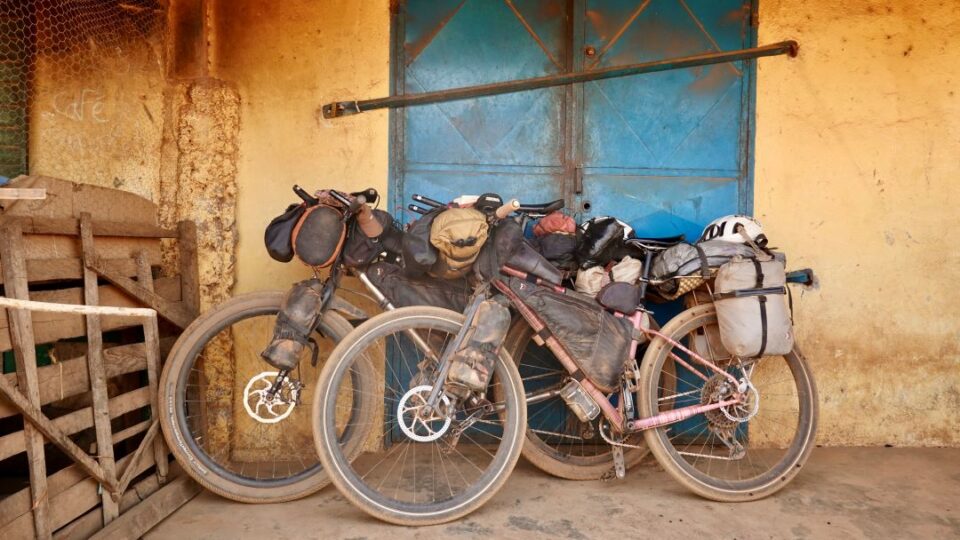 Blog | 10 ting, vi elsker i vores oppakning – af Bikepackers.dk