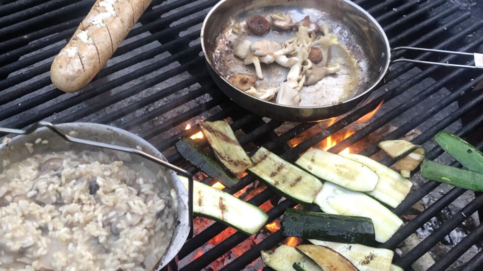 Opskrift | Risotto med svampe over bål